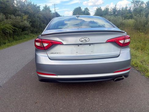 Used 2017 Hyundai Sonata SE w/ Cargo Package FWD image 6