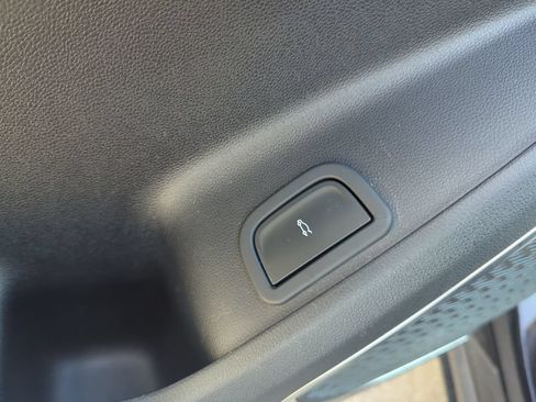 Certified 2026 Buick Enclave Sport Touring FWD image 27