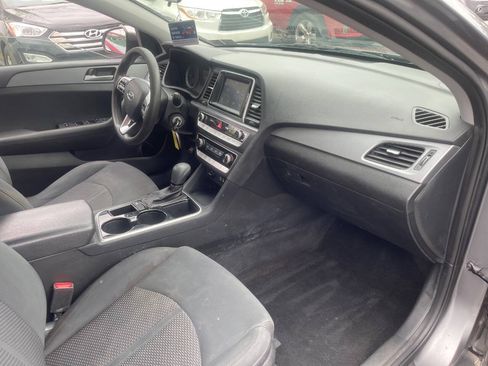 Used 2019 Hyundai Sonata SE FWD image 24
