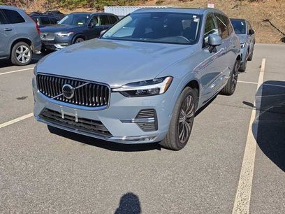 Used 2023 Volvo XC60 B5 Plus w/ Climate Package