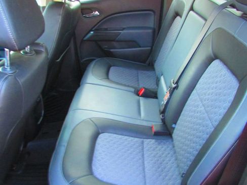 Used 2017 Chevrolet Colorado Z71 image 13