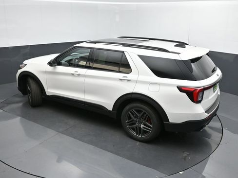 New 2025 Ford Explorer ST w/ Sun And Sound Package image 41