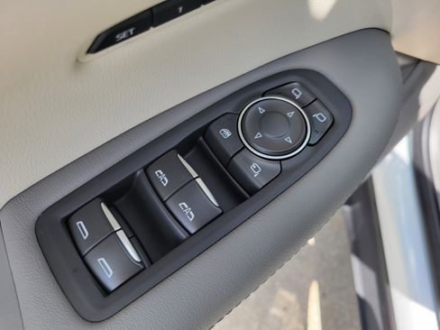 New 2026 Cadillac XT5 Premium Luxury image 17