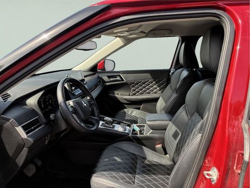 Used 2023 Mitsubishi Outlander SEL AWD/4WD image 17