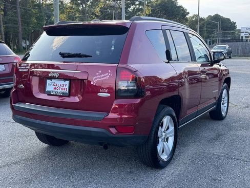 Used 2016 Jeep Compass Latitude AWD/4WD image 5