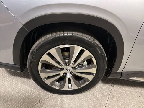 Used 2019 Subaru Ascent Limited AWD/4WD image 18