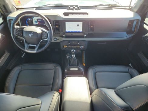 Used 2022 Ford Bronco Badlands w/ Sasquatch Package image 14