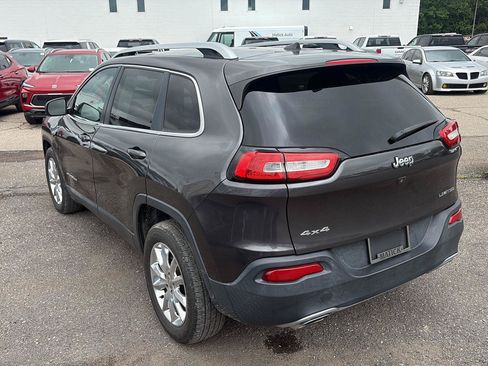 Used 2016 Jeep Cherokee Limited AWD/4WD image 5