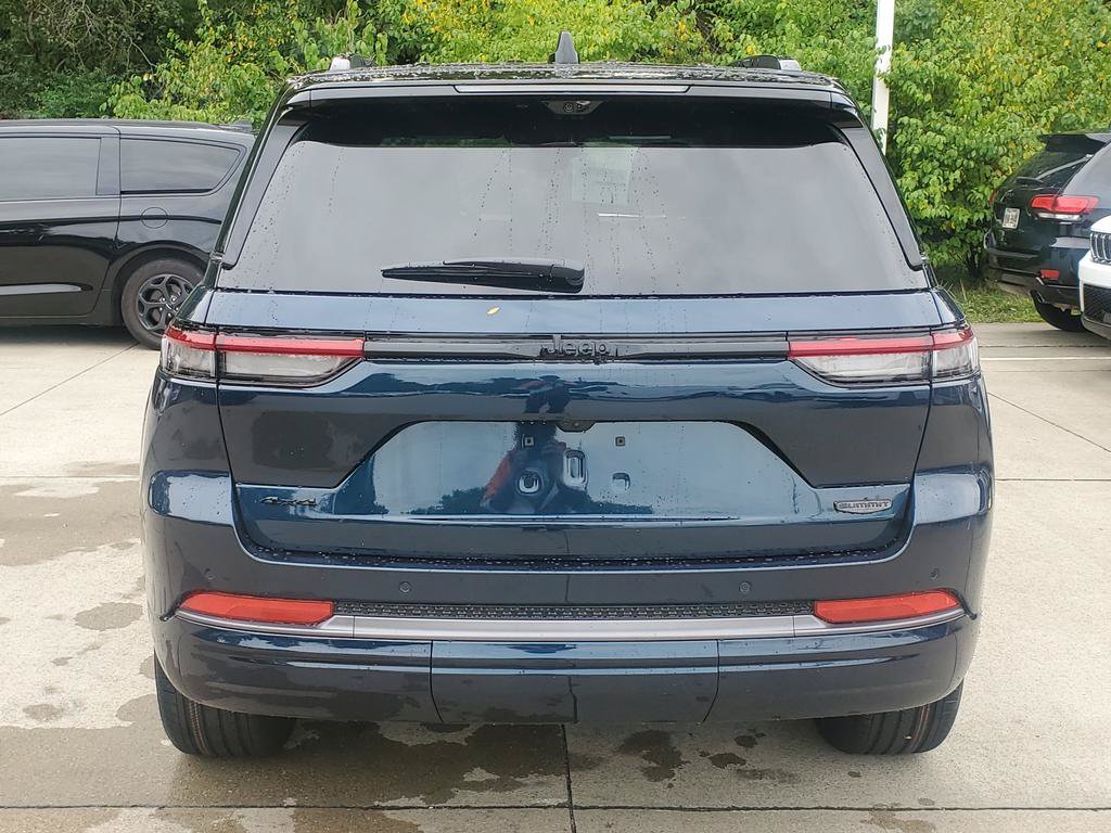 New 2027 Jeep Grand Cherokee Summit w/ Adv Protech Group IV AWD/4WD image 5