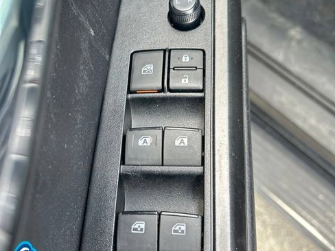 Used 2021 Toyota Tacoma TRD Sport AWD/4WD image 14