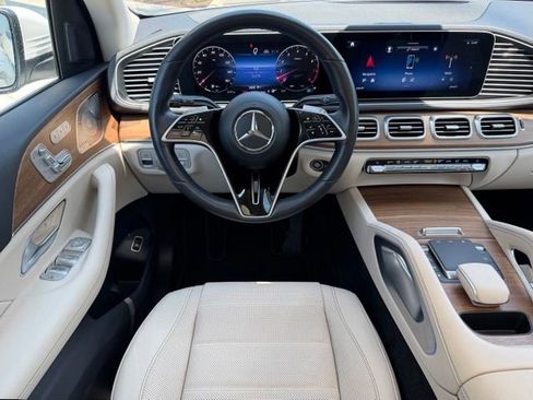 Certified 2024 Mercedes-Benz GLE 450 4MATIC image 11