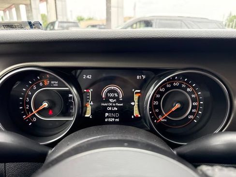 Used 2018 Jeep Wrangler Sport AWD/4WD image 16