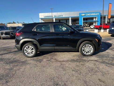 New 2026 Chevrolet TrailBlazer LS image 2