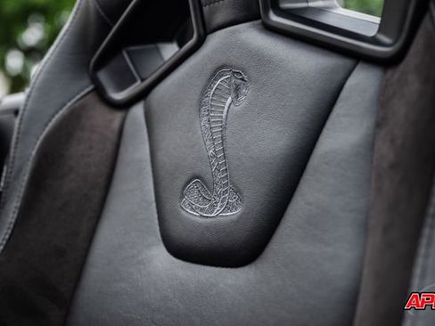 Used 2014 Ford Mustang Shelby GT500 w/ Equipment Group 821A RWD image 26