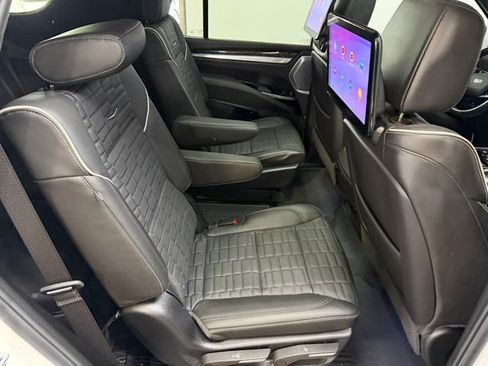 Used 2025 Cadillac Escalade Sport Platinum w/ LPO, Floor Liner Package AWD/4WD image 46