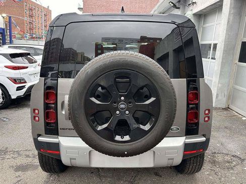 Used 2023 Land Rover Defender 110 S AWD/4WD image 5