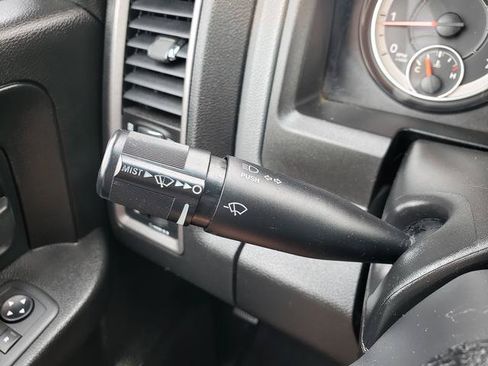 Used 2018 RAM 1500 Express AWD/4WD image 27