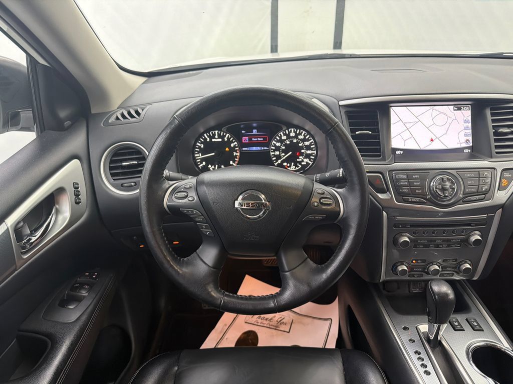 Used 2020 Nissan Pathfinder SL FWD image 25