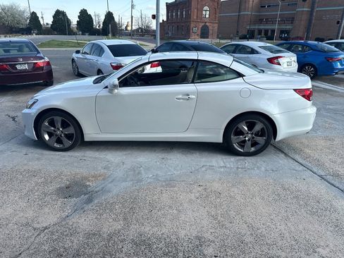 Used 2010 Lexus IS 250C image 7
