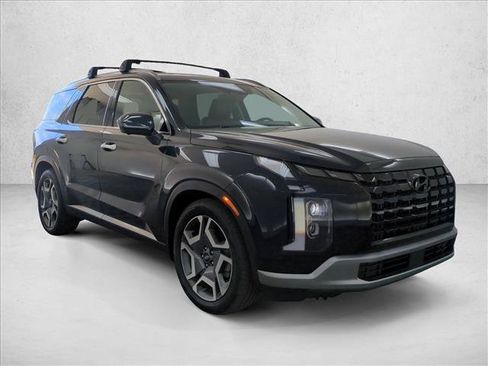 Used 2024 Hyundai Palisade Limited AWD/4WD image 3