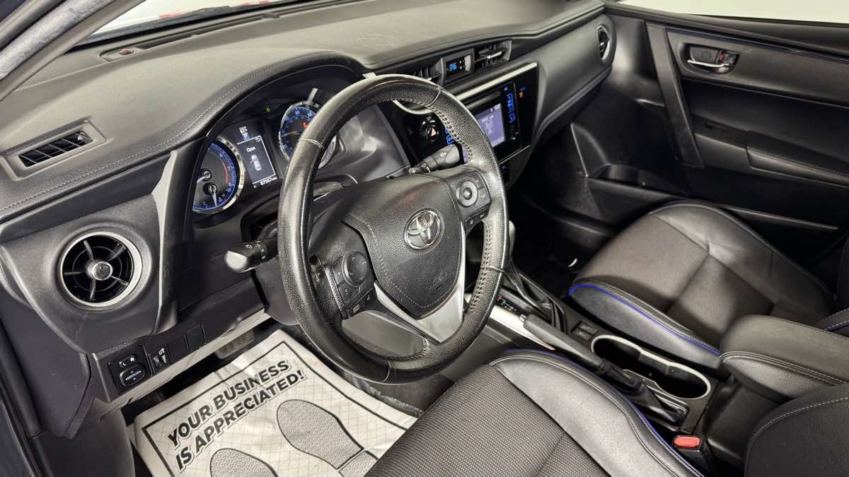 Used 2019 Toyota Corolla SE FWD image 13