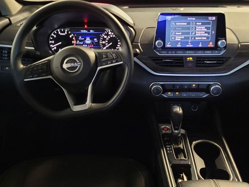 Used 2023 Nissan Altima 2.5 SV image 22