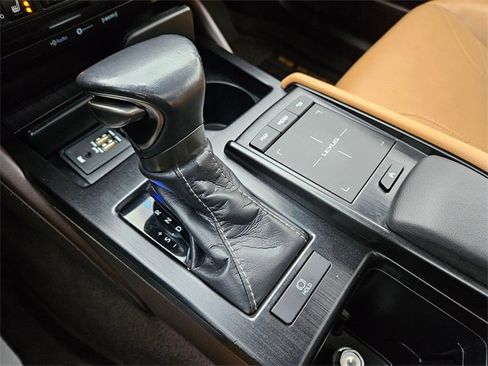 Used 2020 Lexus ES 350 Luxury w/ Accessory Package 2 image 23