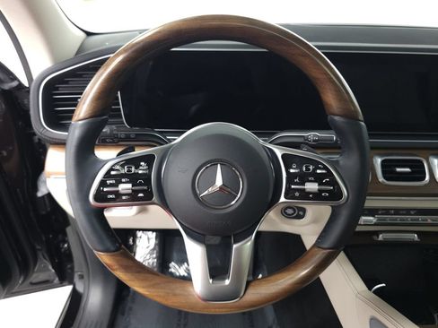 Used 2023 Mercedes-Benz GLS 450 4MATIC image 12
