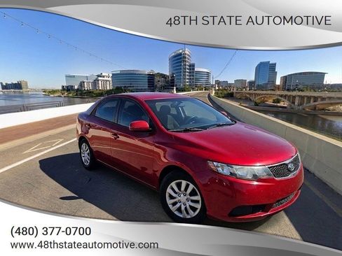 Used 2011 Kia Forte EX FWD image 1