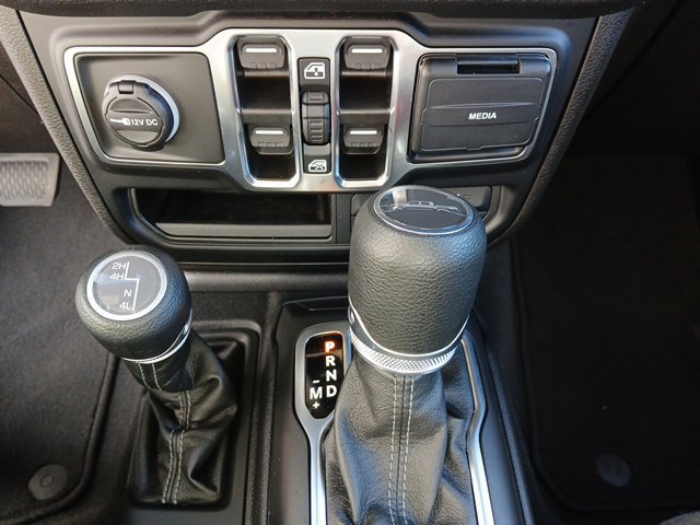 Used 2025 Jeep Gladiator Sport AWD/4WD image 36