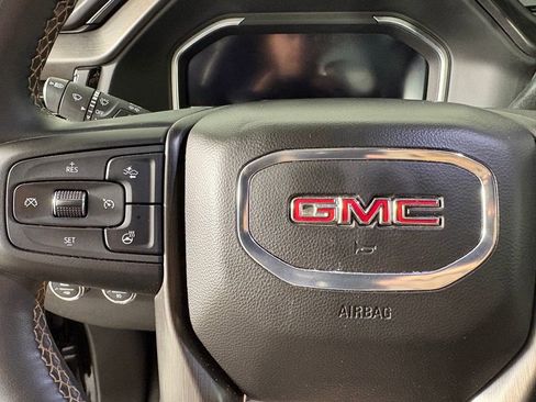 Used 2024 GMC Sierra 2500 AT4 AWD/4WD image 23