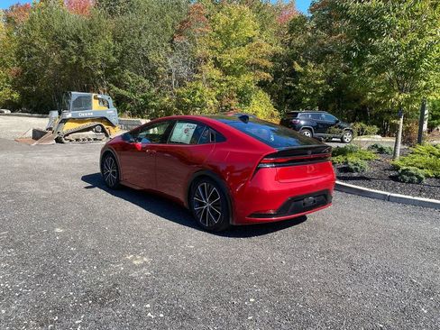 Used 2023 Toyota Prius Limited image 8