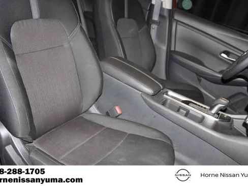 Used 2024 Nissan Sentra SV image 6