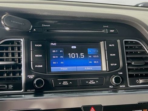 Used 2016 Hyundai Sonata SE image 20