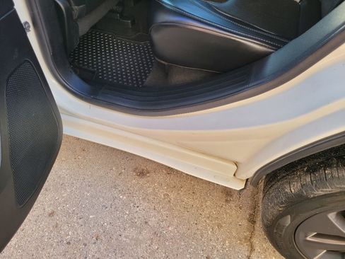 Used 2019 Jeep Cherokee High Altitude image 36