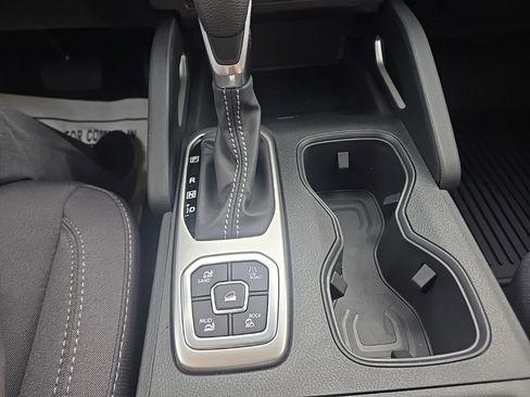 New 2026 Nissan Frontier SV image 21