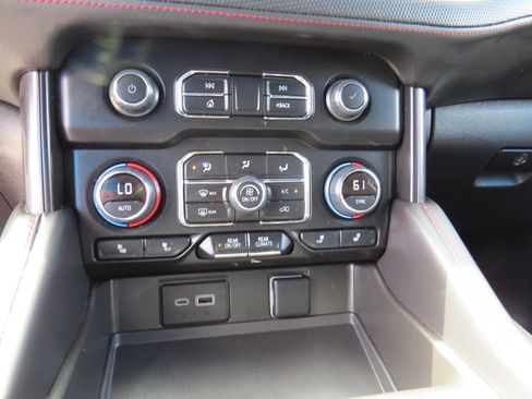 Used 2024 Chevrolet Tahoe RST w/ Luxury Package AWD/4WD image 22