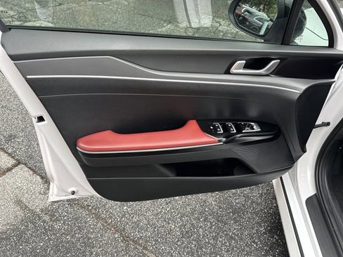 Used 2024 Kia K5 GT-Line w/ GT-Line Premium Package image 11