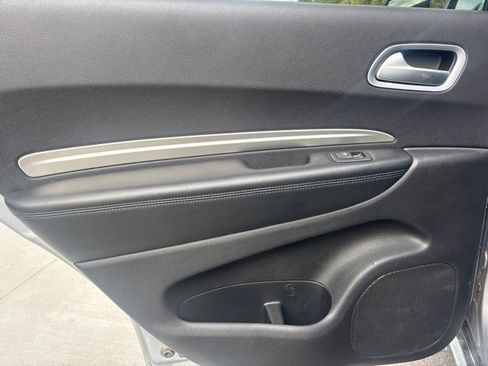 Used 2020 Dodge Durango SXT w/ 3rd Row Seating Group image 18