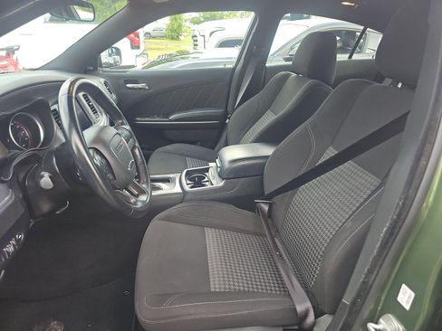 Used 2023 Dodge Charger SXT RWD image 14