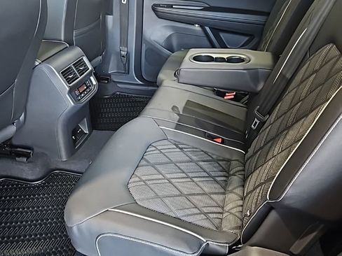 New 2026 Volkswagen Atlas SEL Premium R-Line AWD/4WD image 24