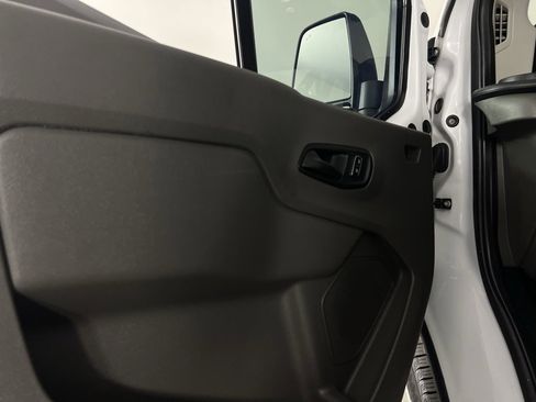 Used 2023 Ford Transit 350 XLT image 24