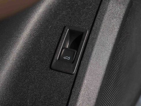 New 2025 Audi Q5 Premium image 27