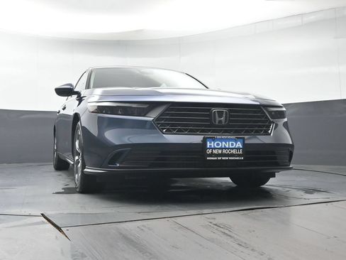 Used 2023 Honda Accord EX image 34