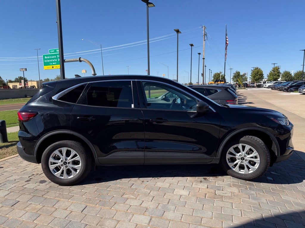 Used 2024 Ford Escape Active AWD/4WD image 6
