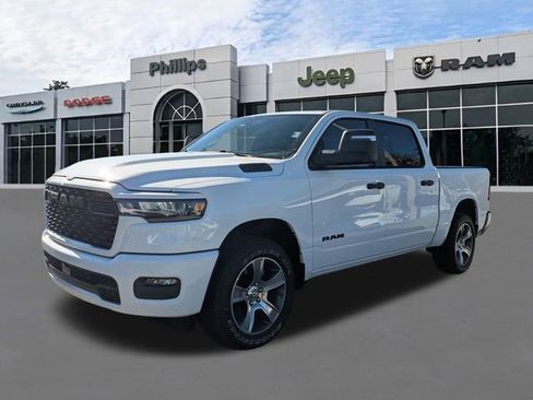 New 2026 RAM 1500 Express AWD/4WD image 8