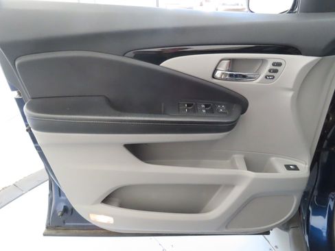 Used 2020 Honda Ridgeline RTL-E image 10