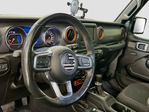 Used 2021 Jeep Gladiator Mojave w/ Cold Weather Group image 18