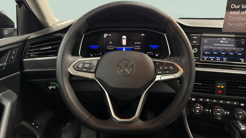Certified 2023 Volkswagen Jetta SE w/ Panoramic Sunroof Package FWD image 36