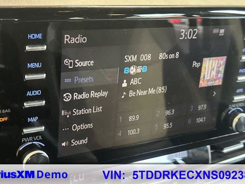 Used 2022 Toyota Sienna XSE w/ XSE Plus Package FWD image 31